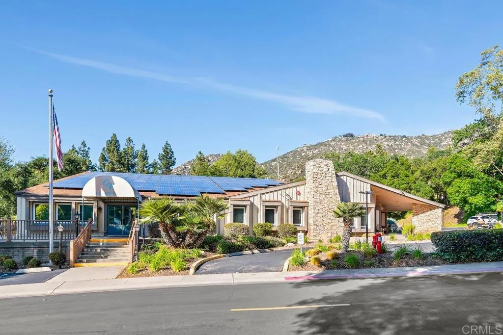 https://cdn.realtyfeed.com/cdn/127/306557937/d0e4cf070b33839d83c7d62dac93b18c.webp