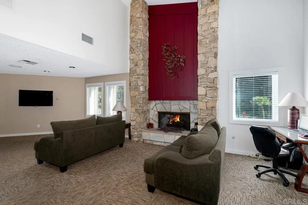 https://cdn.realtyfeed.com/cdn/127/306557937/e4e20f207d64616d0ce3243c00e738b7.webp