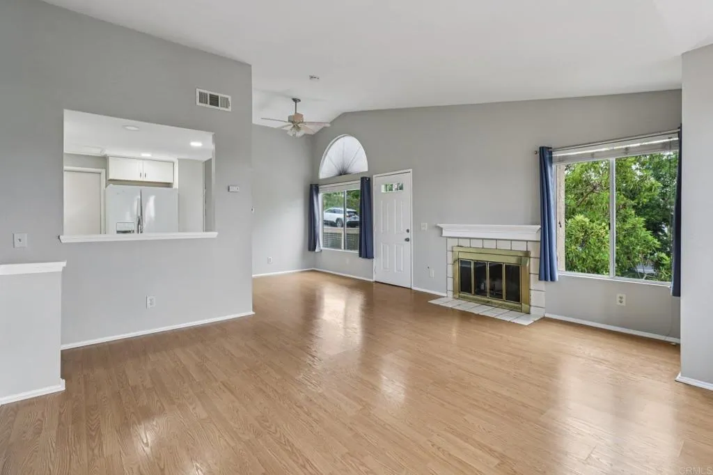 https://cdn.realtyfeed.com/cdn/127/306558018/06e07a7d9d436176d703fa1f165205d1.webp