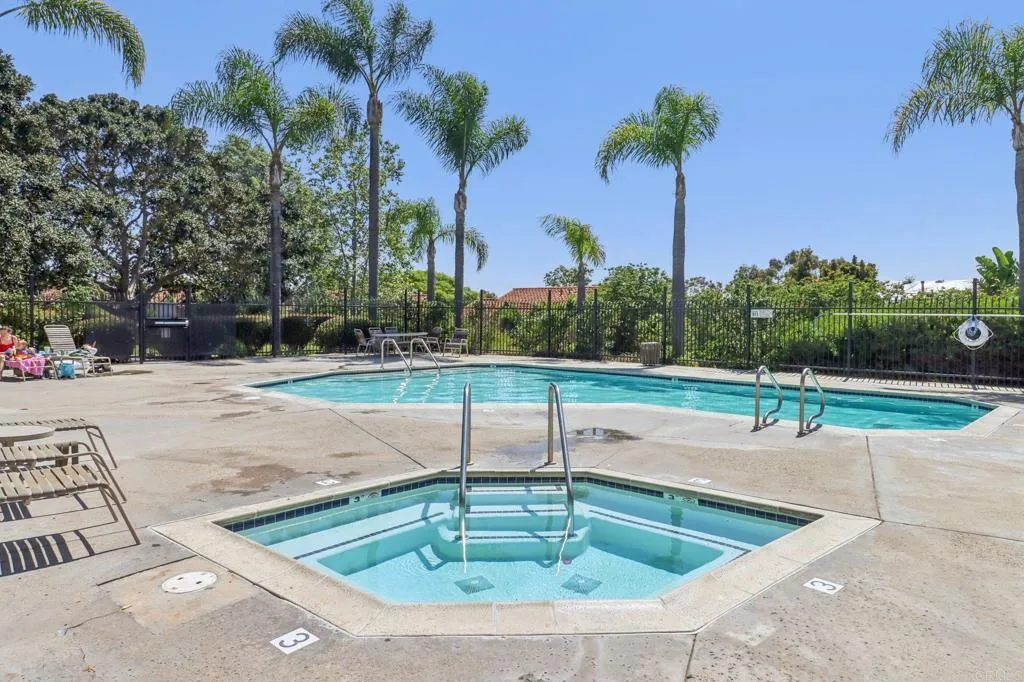 https://cdn.realtyfeed.com/cdn/127/306558018/18f96652bdaebcfee86f4e73e81829aa.webp