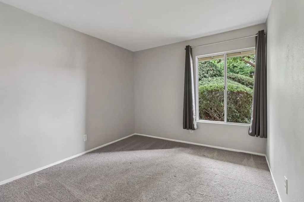 https://cdn.realtyfeed.com/cdn/127/306558018/21c6424d5a743ee733fec7913c13ef08.webp