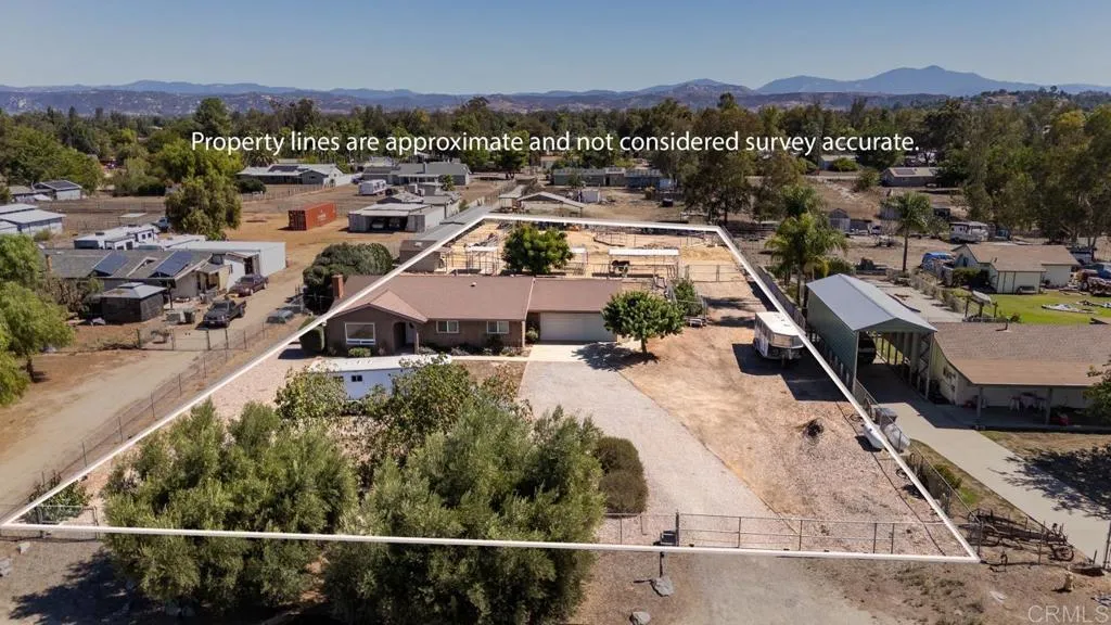 https://cdn.realtyfeed.com/cdn/127/306558036/99f8980e3d1aaf31d4890c683325fa33.webp