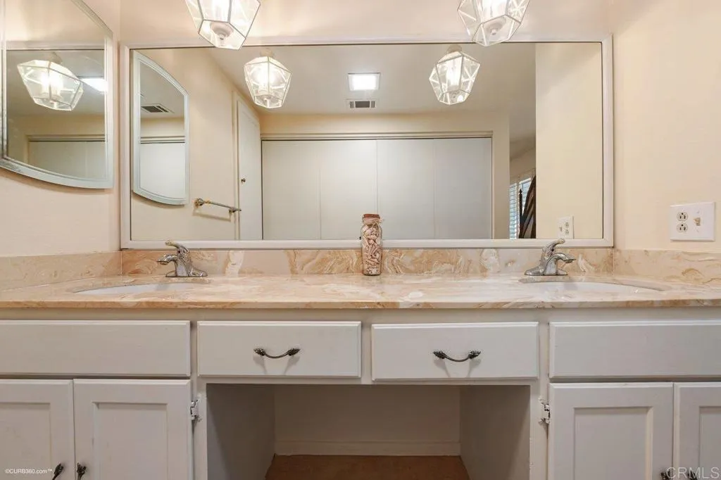 https://cdn.realtyfeed.com/cdn/127/306558080/e24d8d86becc542722ad5d6fba780640.webp