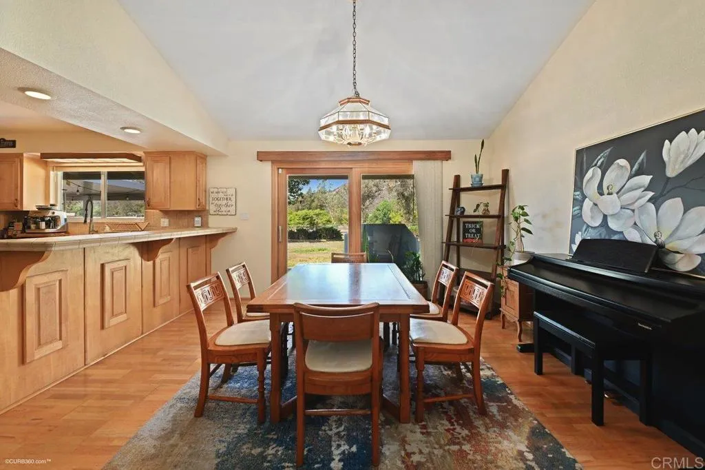 https://cdn.realtyfeed.com/cdn/127/306558080/e6a47da6fb7b3cc44f4f234c365e0ad5.webp