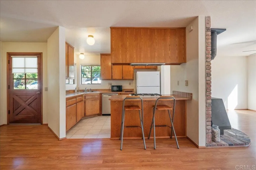 https://cdn.realtyfeed.com/cdn/127/306558084/1480afdb1c579fa7c526b2d8362d746c.webp