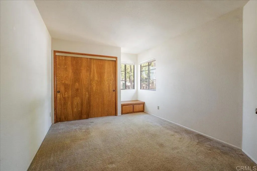 https://cdn.realtyfeed.com/cdn/127/306558084/c06b238e7a24ba3bd021ed958e574f5c.webp