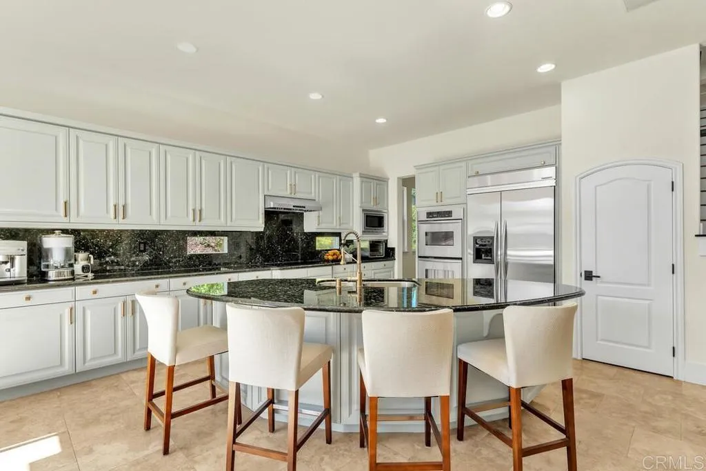 https://cdn.realtyfeed.com/cdn/127/306558242/b122203a727b72caa789ddbb7875e7e0.webp