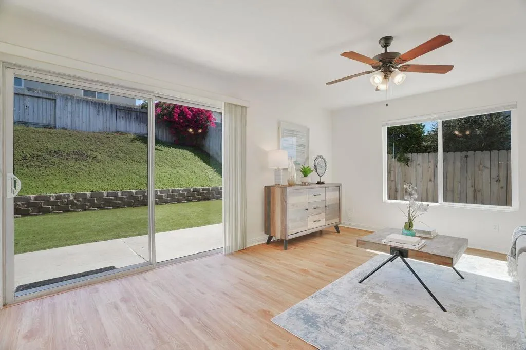 https://cdn.realtyfeed.com/cdn/127/306558260/85d6f3cfca1a8627b8b7faf06abff605.webp
