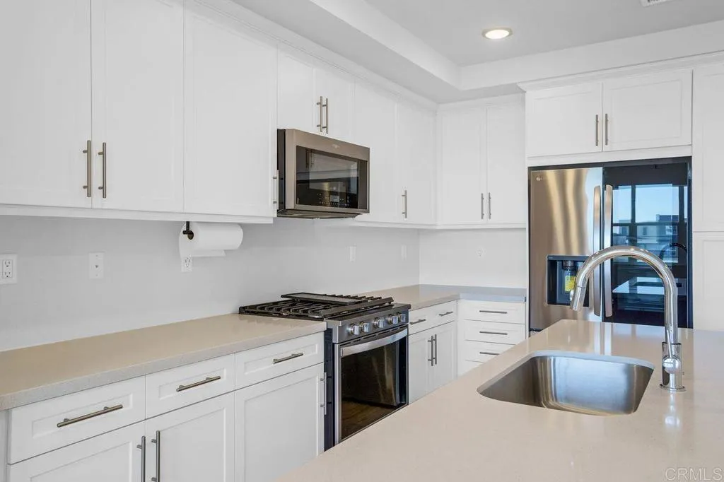 Photo #5: PTP2507551 Listing 