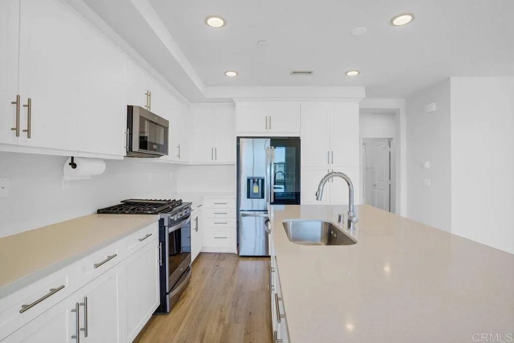 Photo #3: PTP2507551 Listing 