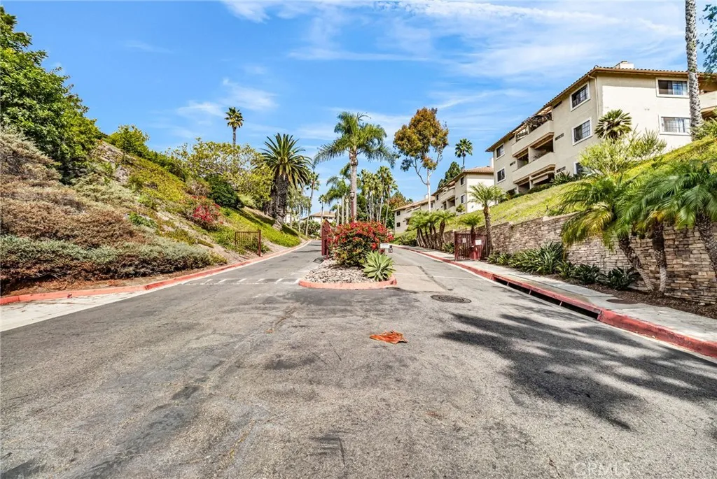 https://cdn.realtyfeed.com/cdn/127/306558325/306315df7d029b73da8b49b2056fec85.webp