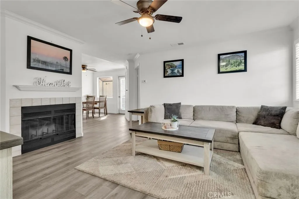 More Details about MLS # SW25231981 : 3520 PASEO DE LOS AMERICANOS UNIT 102