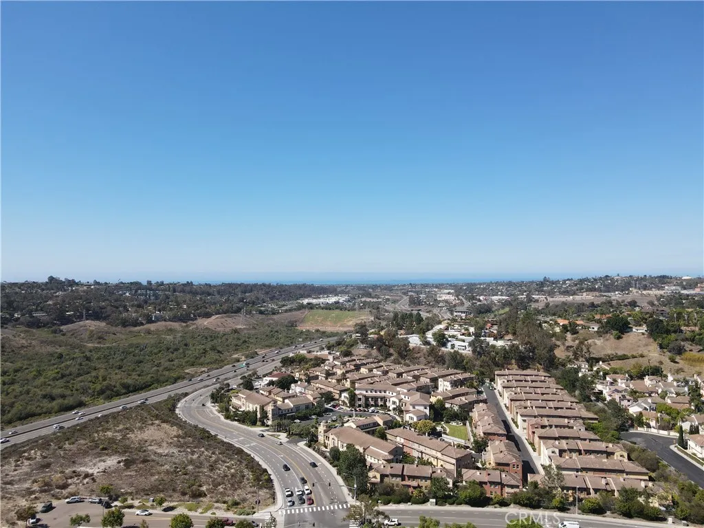 https://cdn.realtyfeed.com/cdn/127/306558325/d442519528aed507e0fe39ab20dc1de1.webp