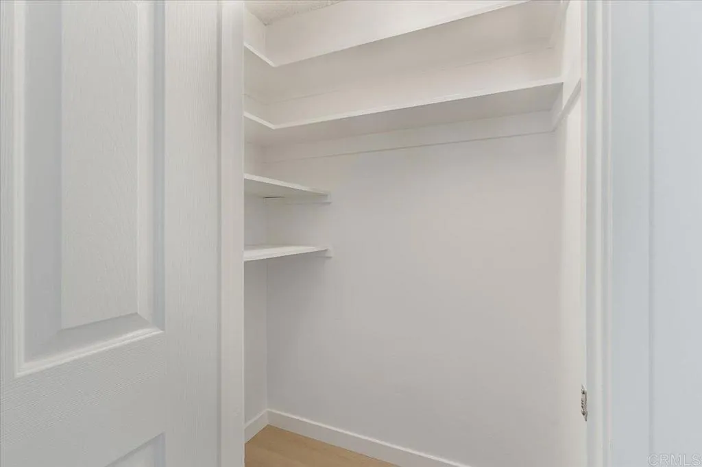 https://cdn.realtyfeed.com/cdn/127/306558355/cf0f41a7737e0e5237b058b3be8ffc38.webp