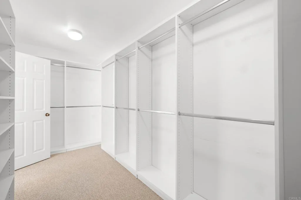 https://cdn.realtyfeed.com/cdn/127/306558406/09915d0ce7111952c0b5951ea18a6e31.webp