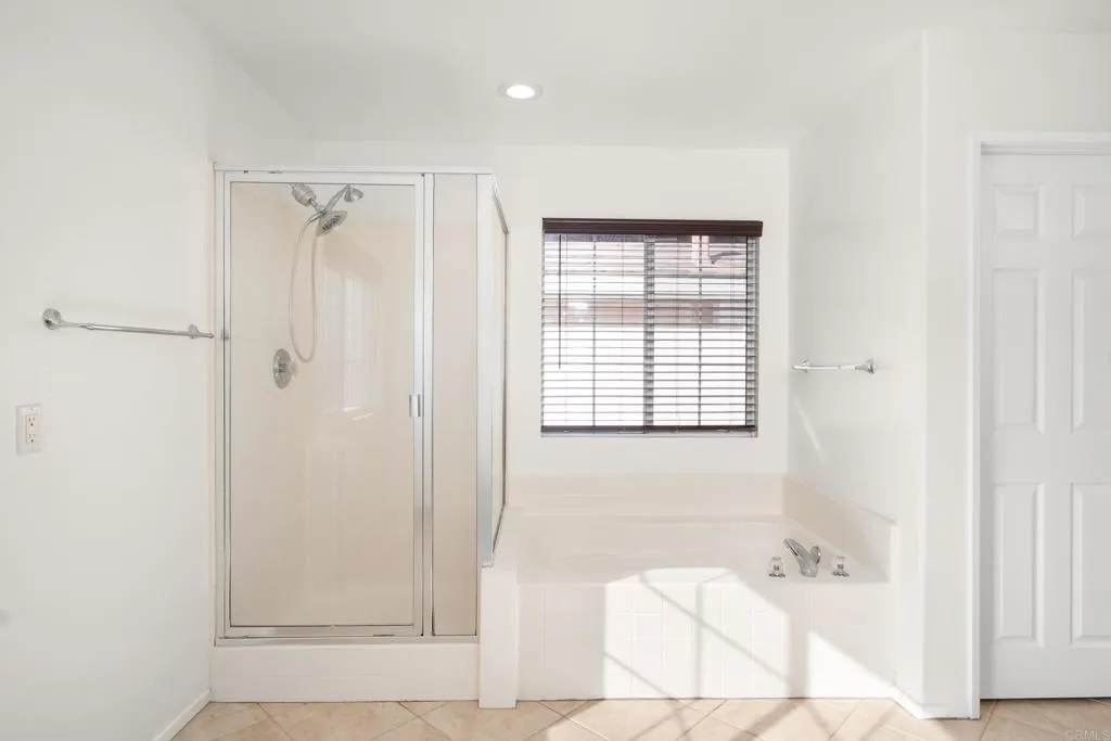 https://cdn.realtyfeed.com/cdn/127/306558406/2ada4b35e2856f6193cd78e4df802163.webp