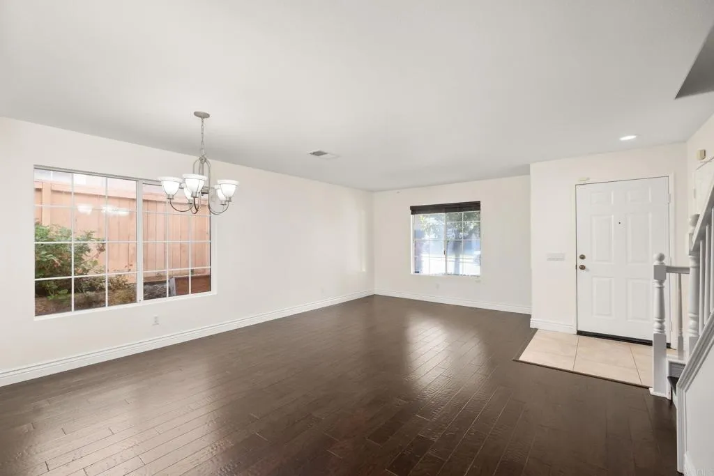https://cdn.realtyfeed.com/cdn/127/306558406/7c12918b29e2c42d25c3354c09061a28.webp