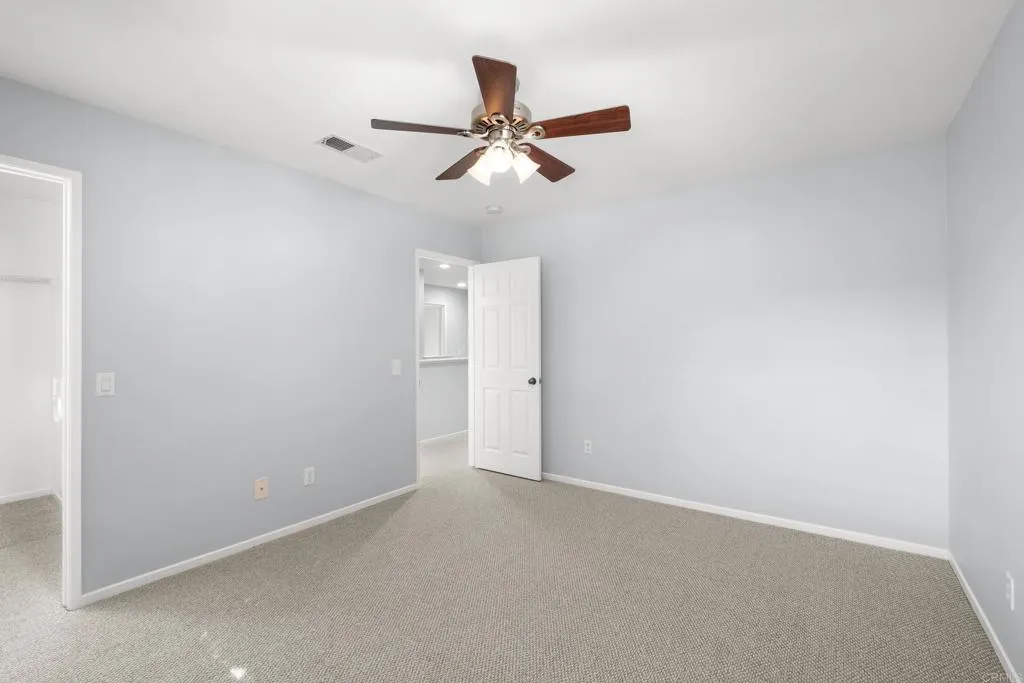 https://cdn.realtyfeed.com/cdn/127/306558406/b63389bdaf7fb06f8fcaef4dc9f65deb.webp