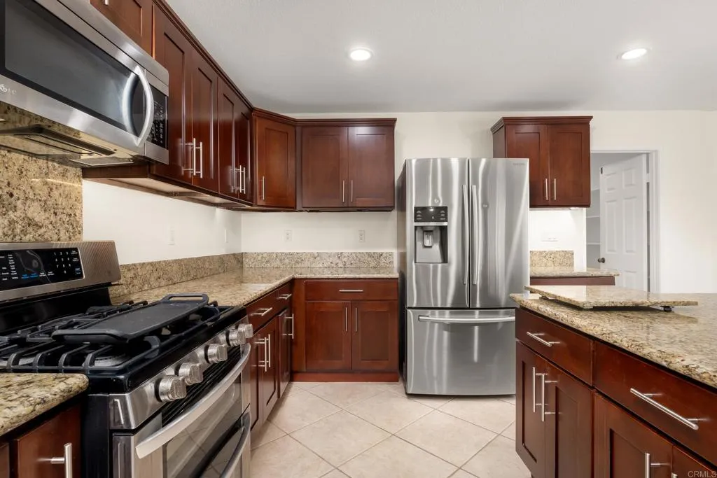 https://cdn.realtyfeed.com/cdn/127/306558406/f6e70936f0821044b0a56e7c7ba7b0e9.webp