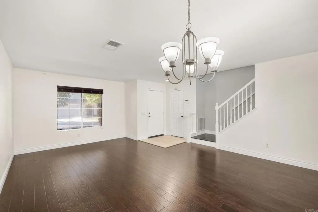 https://cdn.realtyfeed.com/cdn/127/306558406/fdf0bccd8da8d3d3be01f9158ce900a3.webp
