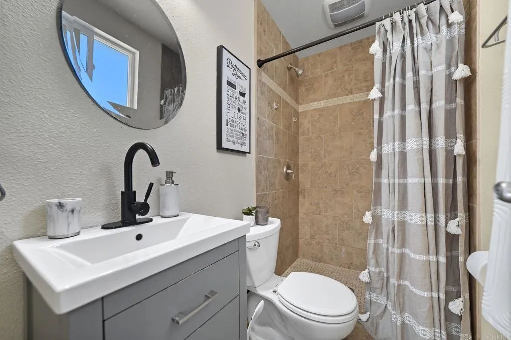 https://cdn.realtyfeed.com/cdn/127/306558469/8d7d16de0ff2deeb5c312c1e92ac07ca.webp