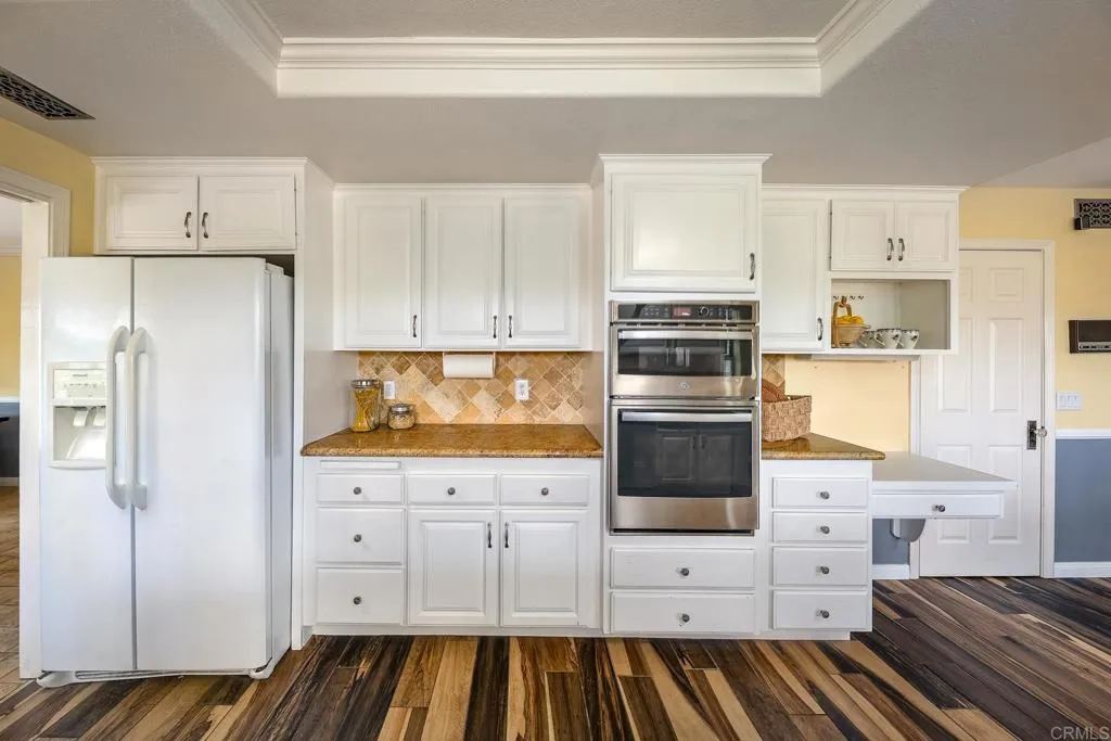 https://cdn.realtyfeed.com/cdn/127/306558477/961a3540068c9eb880aa2ca852b21c5e.webp