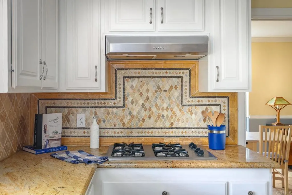 https://cdn.realtyfeed.com/cdn/127/306558477/e960aa69c344abd73c7fc00ea51aca4c.webp
