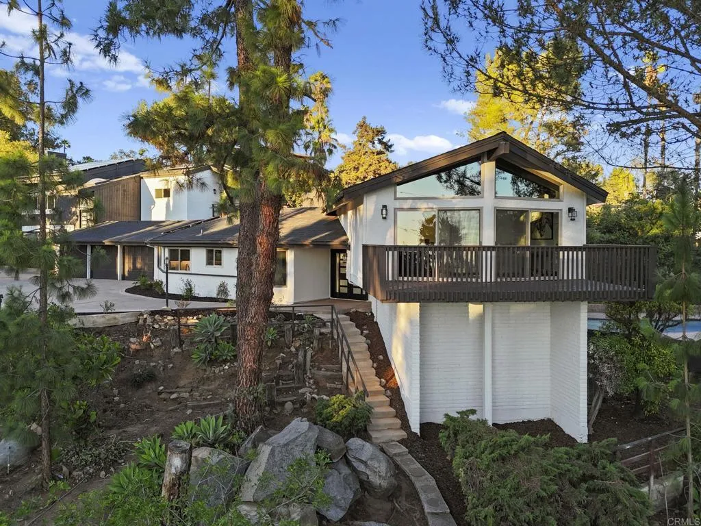 https://cdn.realtyfeed.com/cdn/127/306558549/8a2d75dbecd9eecf48642a5fefb2264b.webp