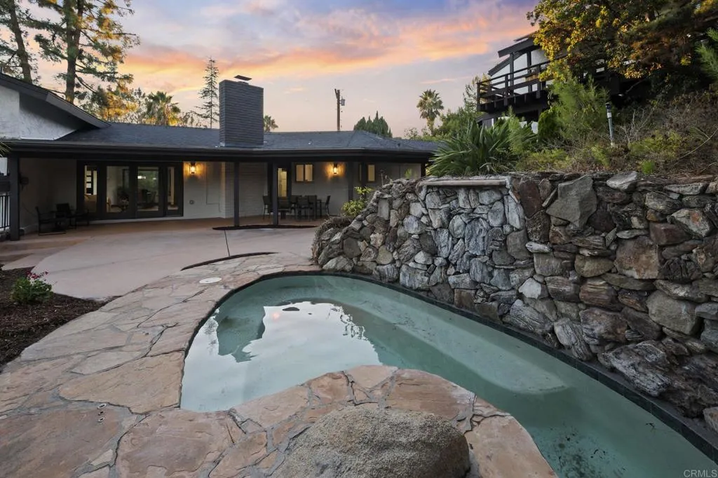 https://cdn.realtyfeed.com/cdn/127/306558549/bef76f2842efcfca6c2b76d0ec0a5b55.webp