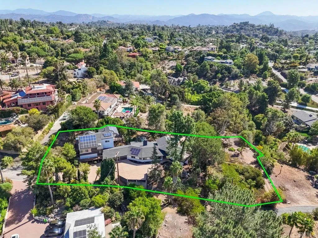 https://cdn.realtyfeed.com/cdn/127/306558549/d495fa0b5e8b67274808c90c374935f4.webp