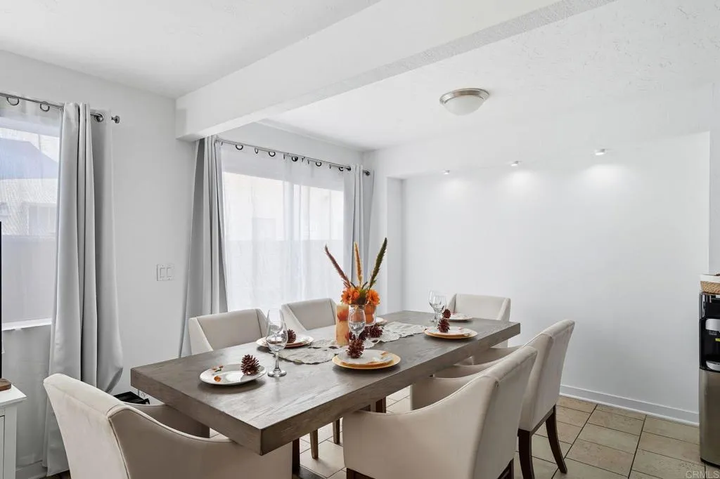 https://cdn.realtyfeed.com/cdn/127/306558581/d92f4e3b11740136d9ab2d21fcd018dd.webp