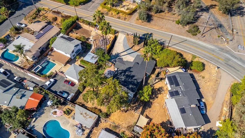 https://cdn.realtyfeed.com/cdn/127/306558590/14ad5b9a9d7242b736b070add5c0c19e.webp