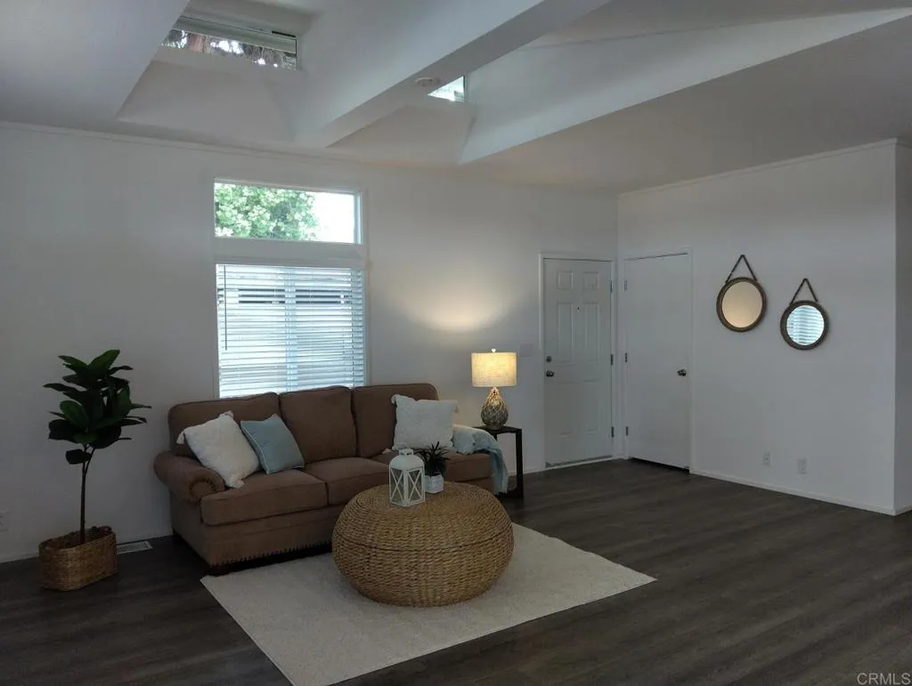 https://cdn.realtyfeed.com/cdn/127/306558614/1cd69dc44d1c0a5c098def27407fb02b.webp