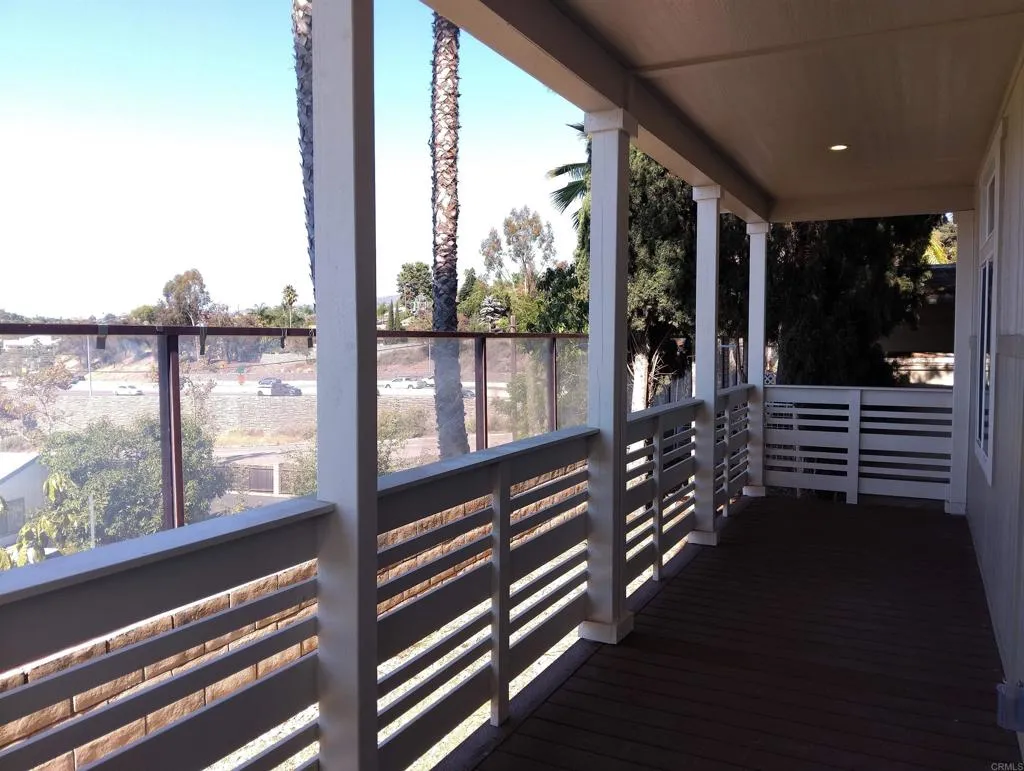 https://cdn.realtyfeed.com/cdn/127/306558614/b60c4e4dc9a248f62dbb0e996f3e561c.webp