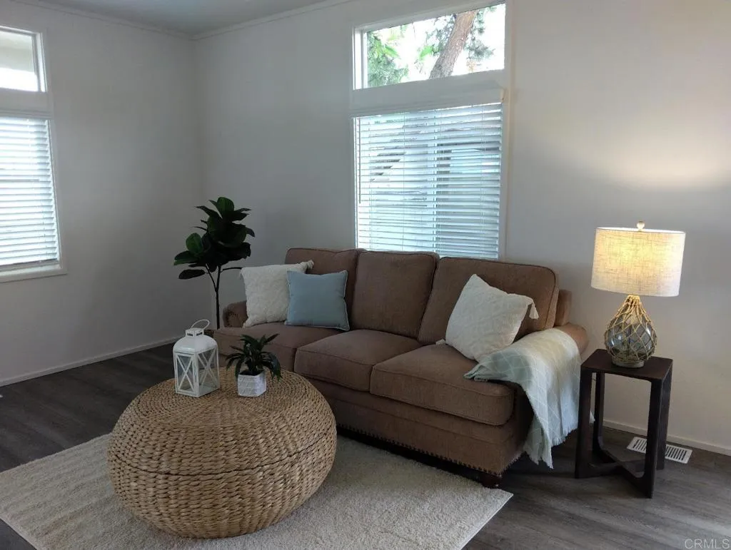 https://cdn.realtyfeed.com/cdn/127/306558614/bffe98c1a1d337122e1296b67eec264a.webp