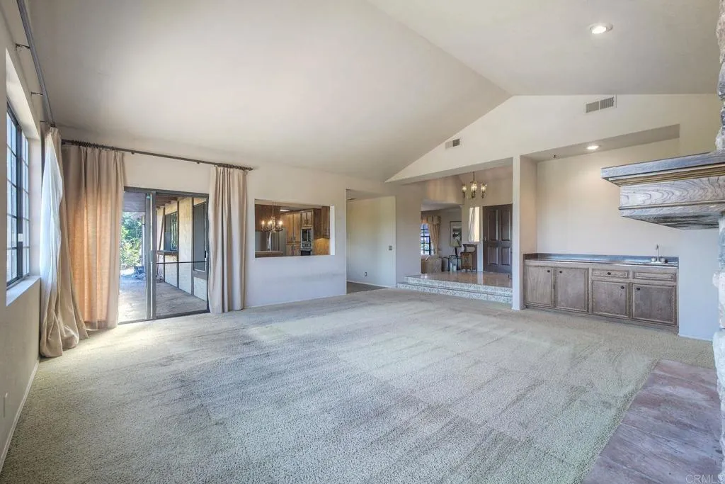 https://cdn.realtyfeed.com/cdn/127/306558620/bb7ed90a5b53194d1b447c600143155b.webp