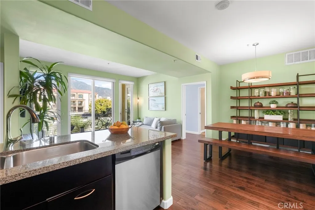 250 N First Unit 436, Burbank, CA 91502