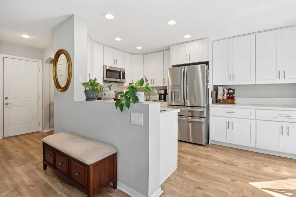 https://cdn.realtyfeed.com/cdn/127/306558633/c2e14016ee6bc62cdc55151bc0b6292c.webp