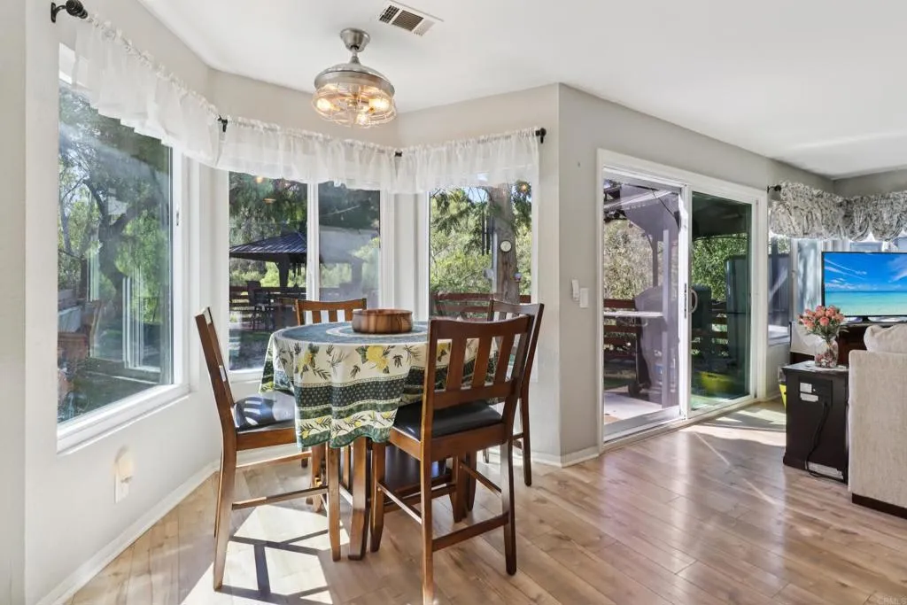 https://cdn.realtyfeed.com/cdn/127/306558633/f752a860f2392c4ce1d05097b706e653.webp