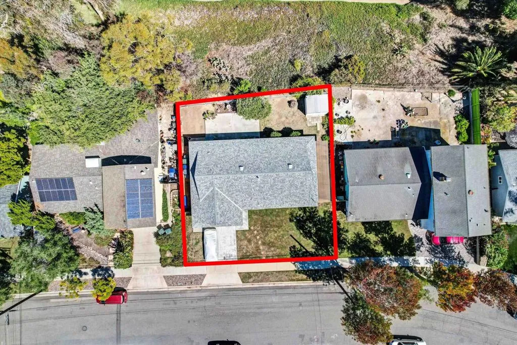 https://cdn.realtyfeed.com/cdn/127/306558725/eafe55cf1816d53882039f8318105abf.webp