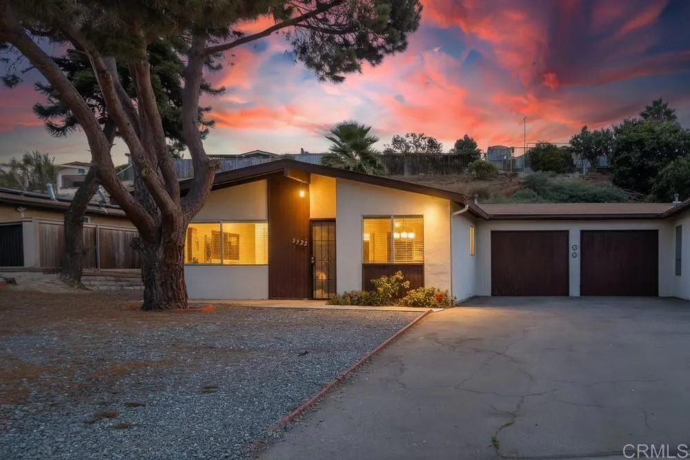 https://cdn.realtyfeed.com/cdn/127/306558734/1e02bf05304084ff7b988b943a4bc5ba.webp