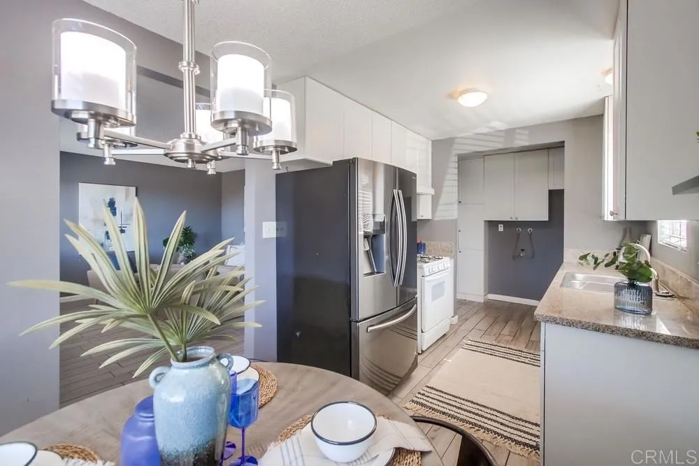 https://cdn.realtyfeed.com/cdn/127/306558734/2b6f7dd0d2c77612b6bf56edc1015cbf.webp
