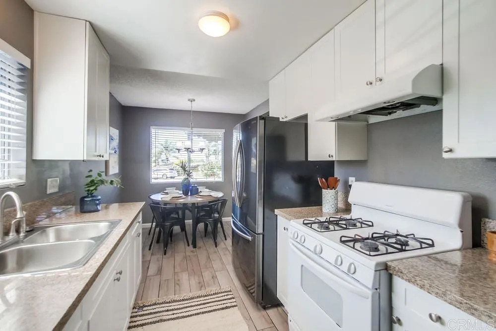 https://cdn.realtyfeed.com/cdn/127/306558734/787d081b037beb5d7eccf4440f1065a2.webp