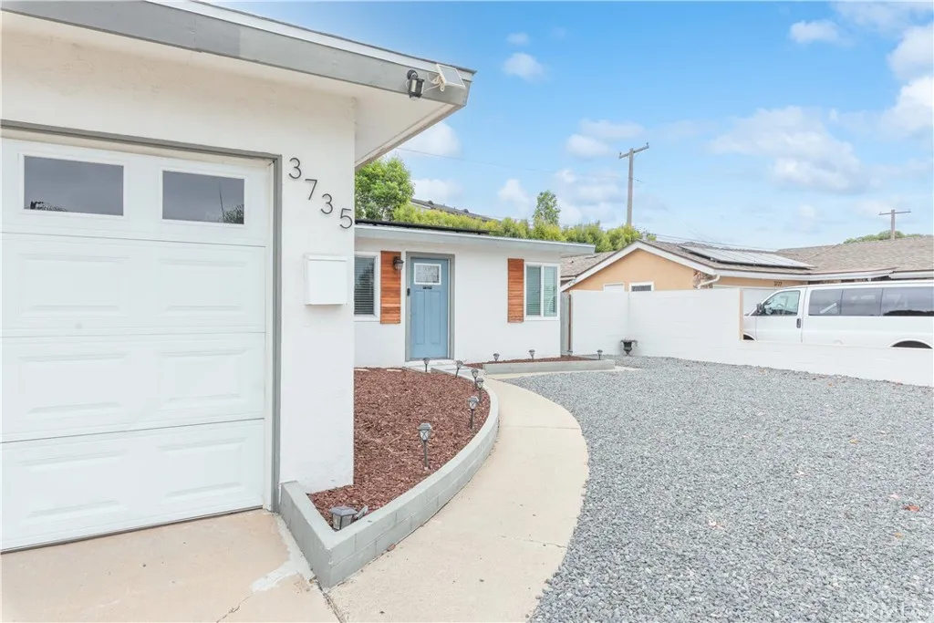 https://cdn.realtyfeed.com/cdn/127/306558735/0b2ef792ae58e87bf4de3f36d626591d.webp