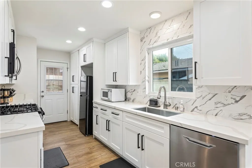 https://cdn.realtyfeed.com/cdn/127/306558735/f7c8a5f25ff8e0a1d5f6e5f52ea4a0f4.webp