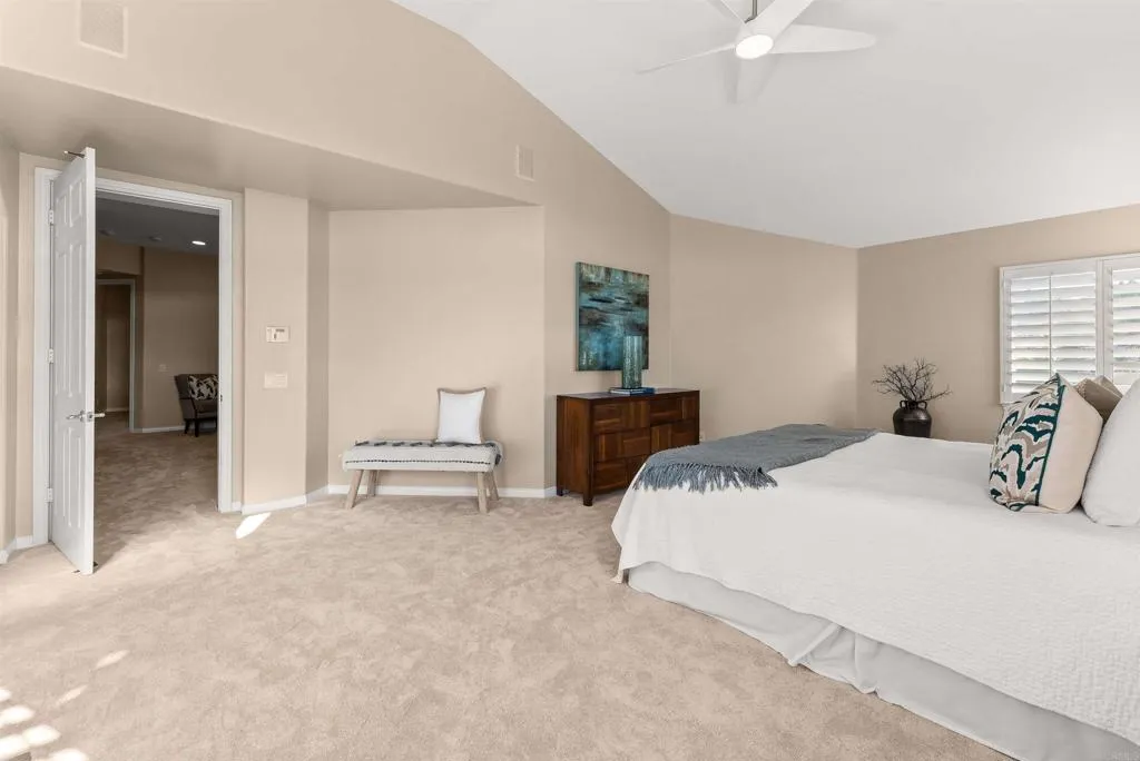 https://cdn.realtyfeed.com/cdn/127/306558737/2bed27a53fcd151f69c3d151c46d477e.webp