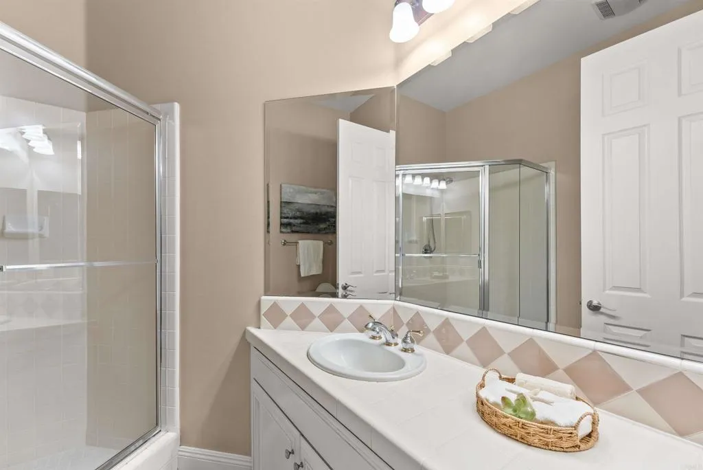 https://cdn.realtyfeed.com/cdn/127/306558737/fd75fdd7329769f500e9105ba30b8a7c.webp