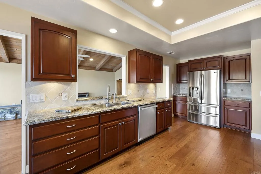 https://cdn.realtyfeed.com/cdn/127/306558762/3f6f67ca739956ab4a1746c762412c37.webp