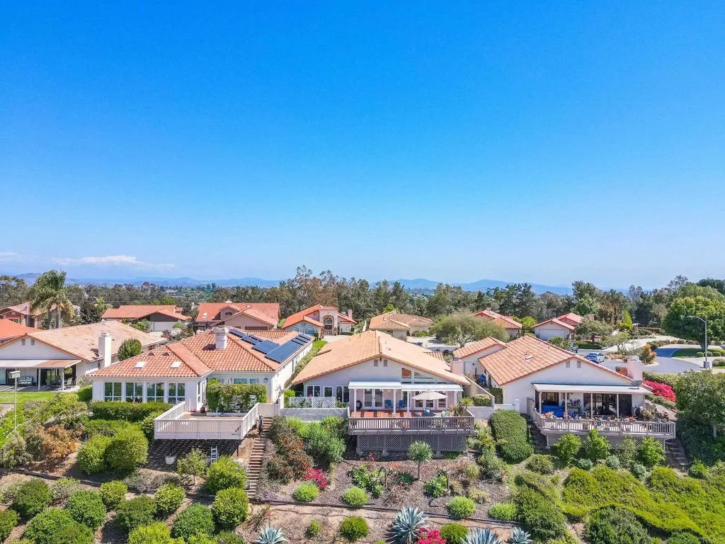 https://cdn.realtyfeed.com/cdn/127/306558762/ac8896e2120439d4a2845c9a23055cff.webp
