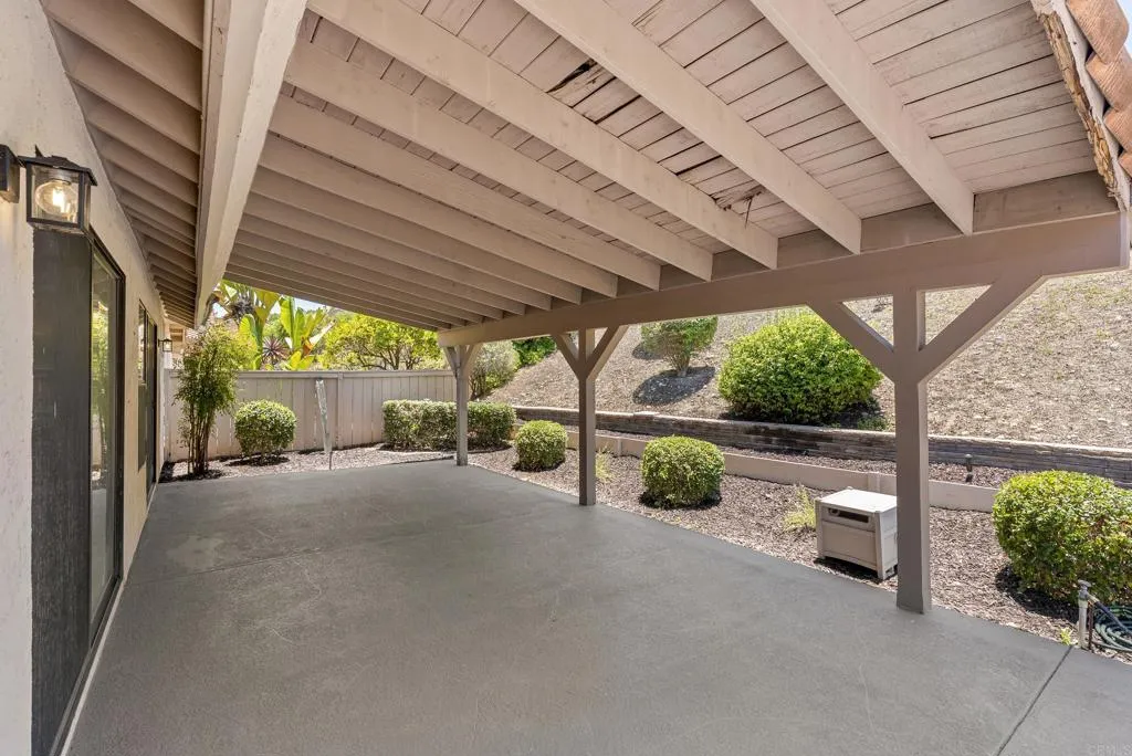 https://cdn.realtyfeed.com/cdn/127/306558886/b4f2511c531b308562e531bc93e9d266.webp